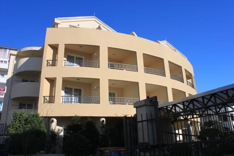 Apartmani Mirenza 布德瓦 外观 照片
